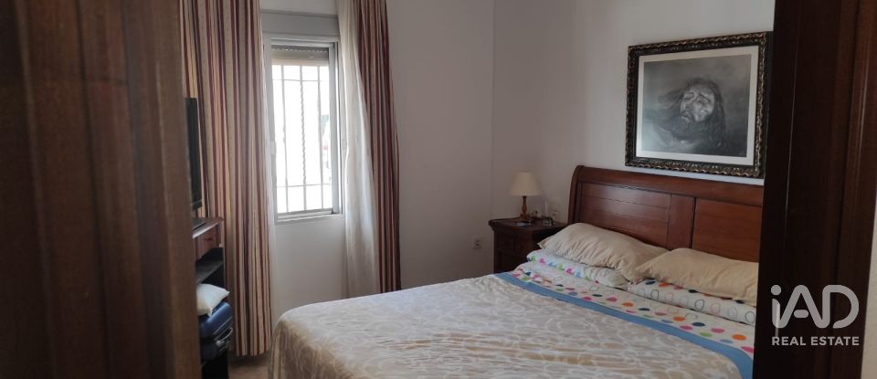 Cottage 4 bedrooms of 9,522 m² in La Carlota (14100)