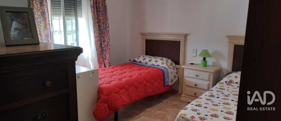 Cottage 4 bedrooms of 9,522 m² in La Carlota (14100)