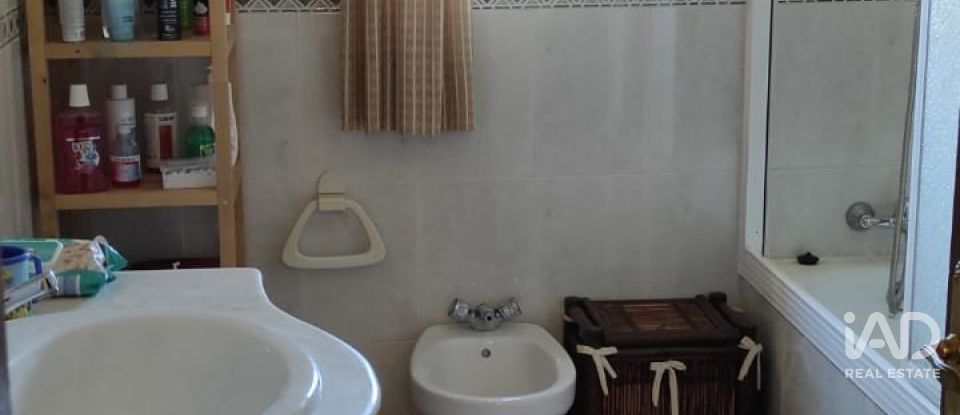 Cottage 4 bedrooms of 9,522 m² in La Carlota (14100)