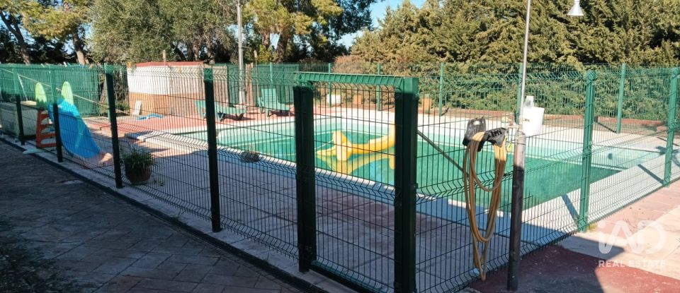 Cottage 4 bedrooms of 9,522 m² in La Carlota (14100)