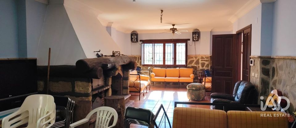 Cottage 3 bedrooms of 958 m² in Écija (41400)