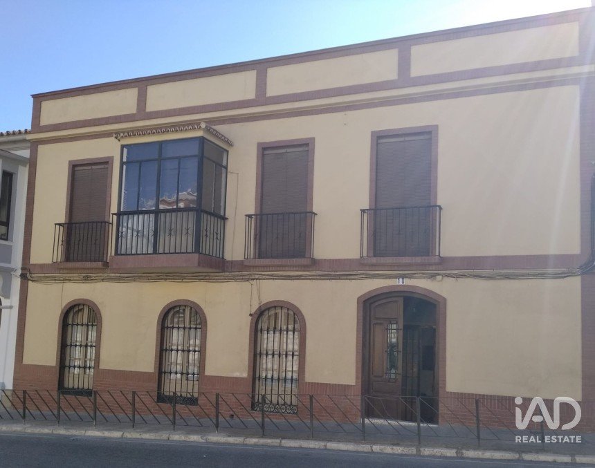 House/villa 6 bedrooms of 220 m² in Baena (14850)