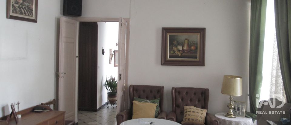 House/villa 6 bedrooms of 220 m² in Baena (14850)