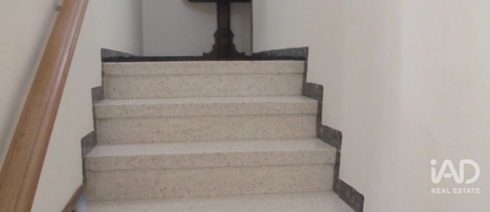 House/villa 6 bedrooms of 220 m² in Baena (14850)