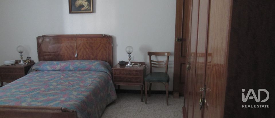 House/villa 6 bedrooms of 220 m² in Baena (14850)