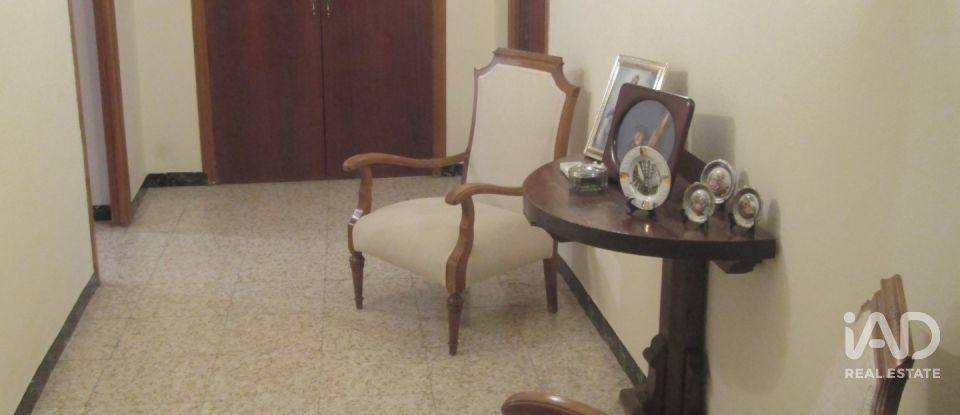 House/villa 6 bedrooms of 220 m² in Baena (14850)