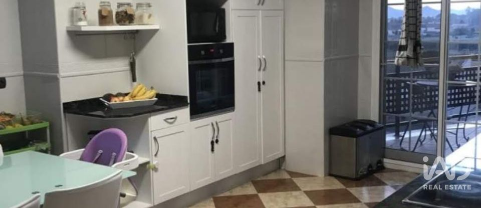 Dúplex 4 habitaciones de 275 m² en Camarles (43894)