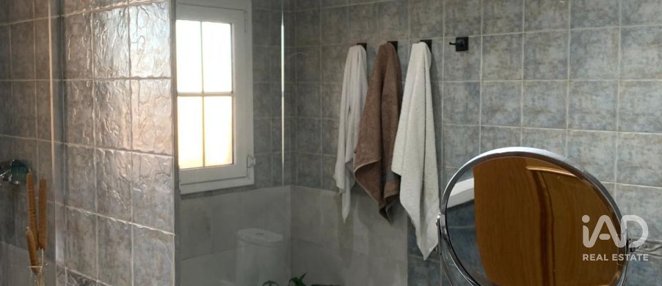 Dúplex 4 habitaciones de 275 m² en Camarles (43894)