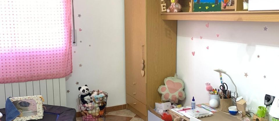 Dúplex 4 habitaciones de 275 m² en Camarles (43894)