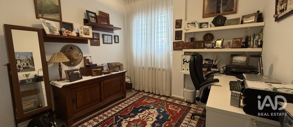 Pis 3 habitacions de 164 m² a Meco (28880)