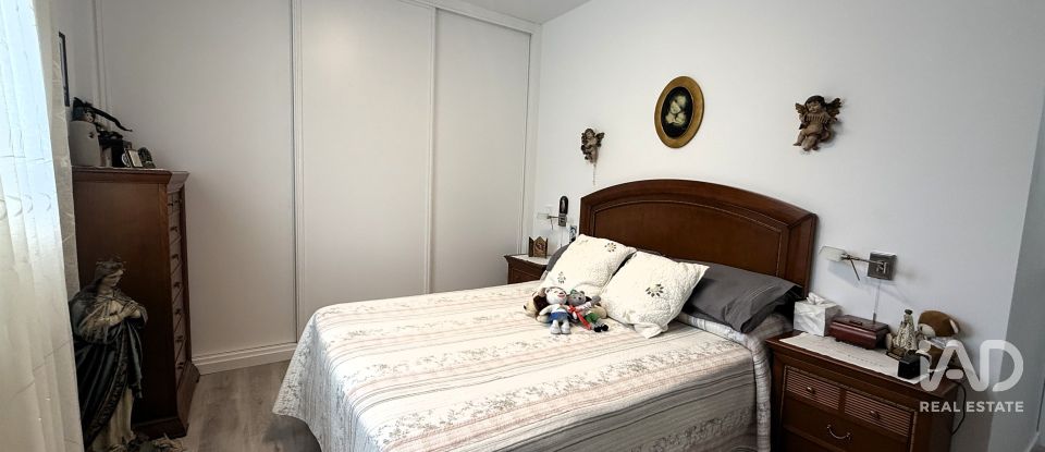 Pis 3 habitacions de 164 m² a Meco (28880)