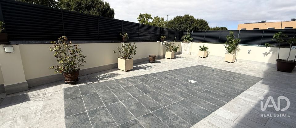 Pis 3 habitacions de 164 m² a Meco (28880)