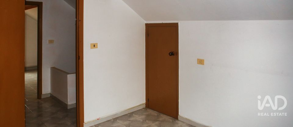 Casa rústica 7 habitacions de 237 m² a Cerdido (15530)