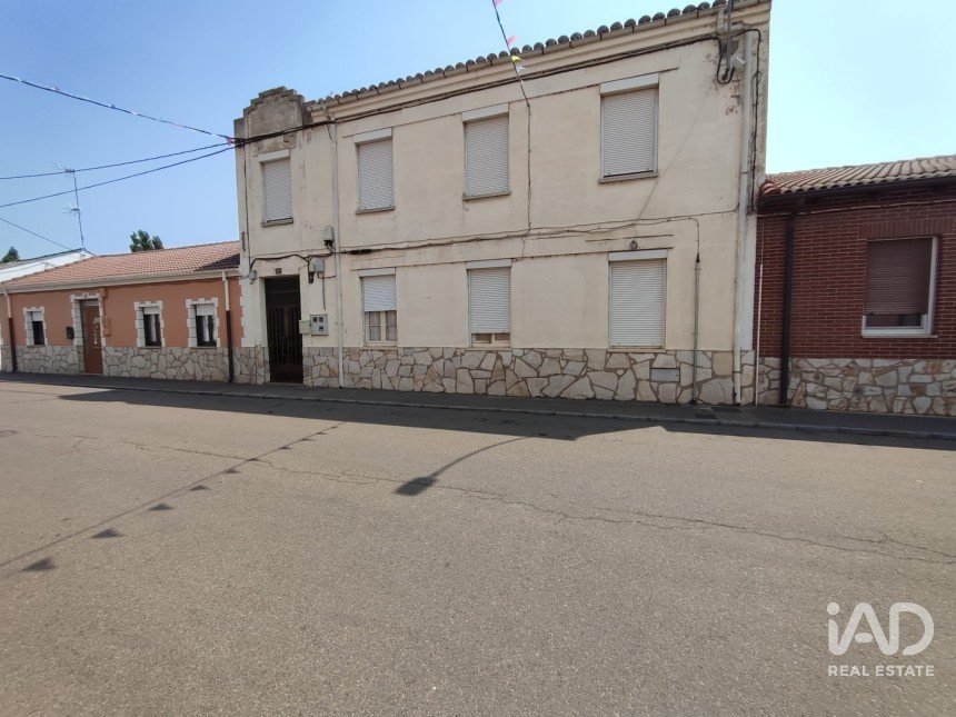 Casa de pueblo 9 habitaciones de 162 m² en Veguellina de Orbigo (24350)