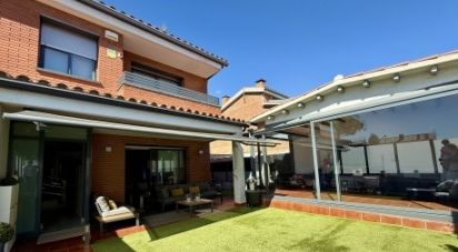House 4 bedrooms of 176 m² in Sant Vicenç de Montalt (08394)