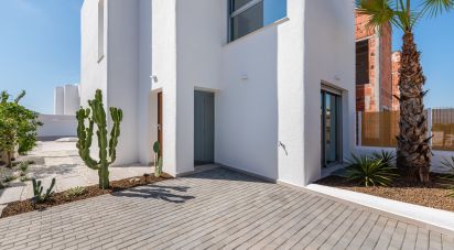 Apartment in house  3 bedrooms of 86 m² in Los Alcázares (30710)