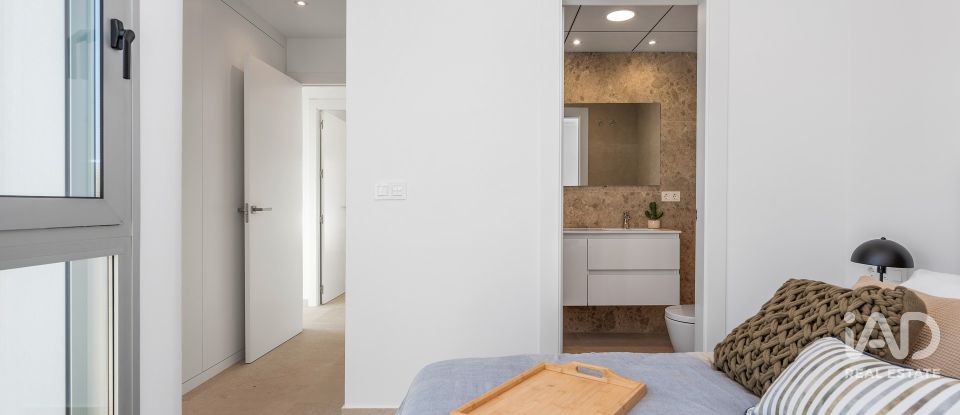 Vivienda unifamiliar  3 habitaciones de 86 m² en Los Alcázares (30710)