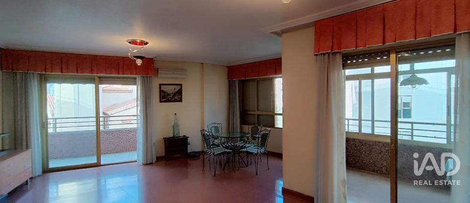 Piso 3 habitaciones de 113 m² en Elx/Elche (03201)