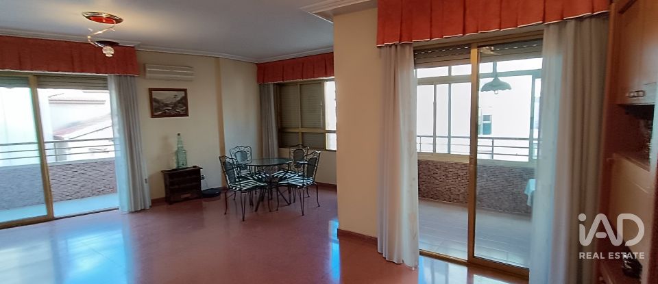 Piso 3 habitaciones de 113 m² en Elx/Elche (03201)