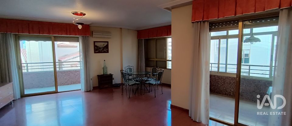 Piso 3 habitaciones de 113 m² en Elx/Elche (03201)