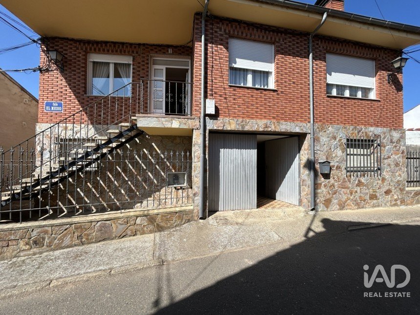 Maison 5 chambres de 204 m² à Soto de la Vega (24768)