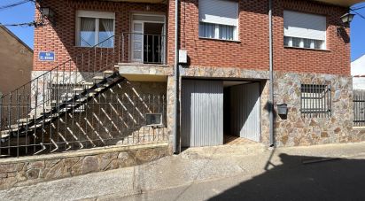 Maison 5 chambres de 204 m² à Soto de la Vega (24768)