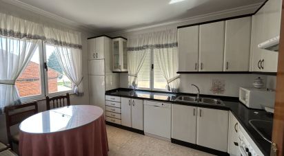 Casa 5 habitaciones de 204 m² en Soto de la Vega (24768)