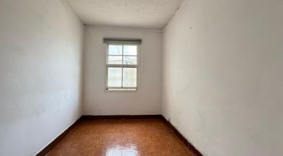 Apartment 3 bedrooms of 63 m² in A Coruña (15005)