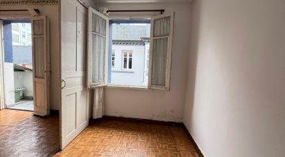 Apartment 3 bedrooms of 63 m² in A Coruña (15005)