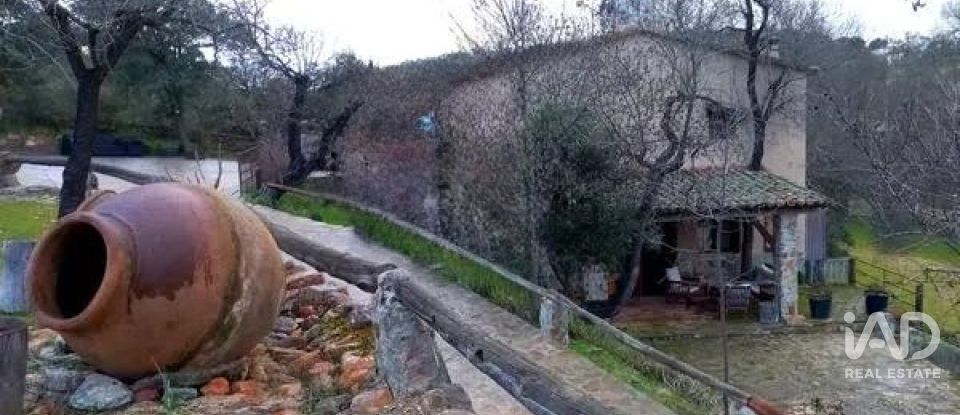 Gîte 10 chambres de 475 m² à Los Navalucillos (45130)