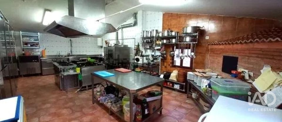 Gîte 10 chambres de 475 m² à Los Navalucillos (45130)