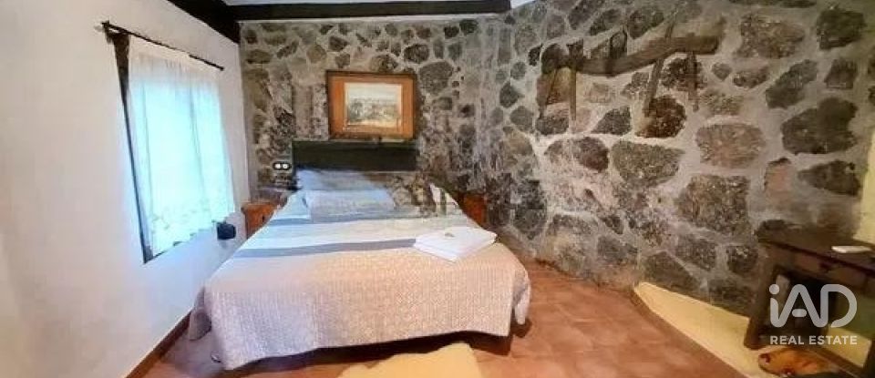 Gîte 10 chambres de 475 m² à Los Navalucillos (45130)