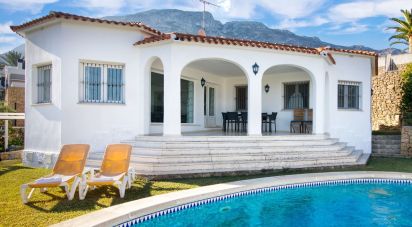 House 3 bedrooms of 198 m² in Dénia (03700)