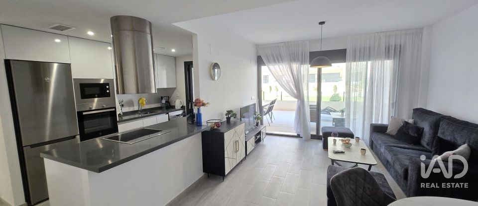 Piso 2 habitaciones de 94 m² en Nucleo Orihuela-Costa (03189)