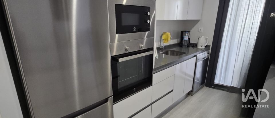 Piso 2 habitaciones de 94 m² en Nucleo Orihuela-Costa (03189)