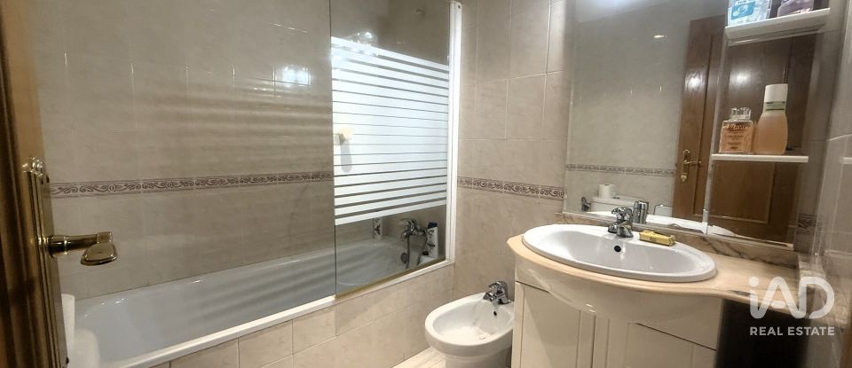 Casa 6 habitaciones de 201 m² en Alcalá de Henares (28806)