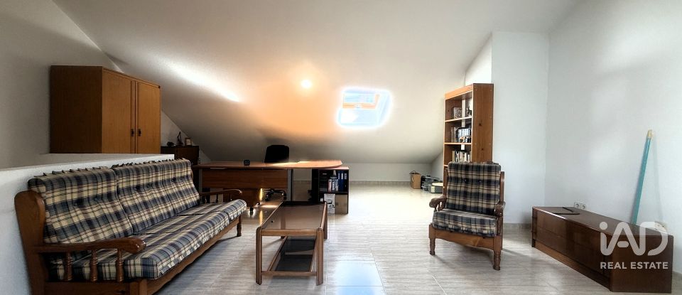 Casa 6 habitaciones de 201 m² en Alcalá de Henares (28806)