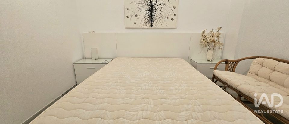 Piso 2 habitaciones de 110 m² en Urbanización Roquetas de Mar (04740)