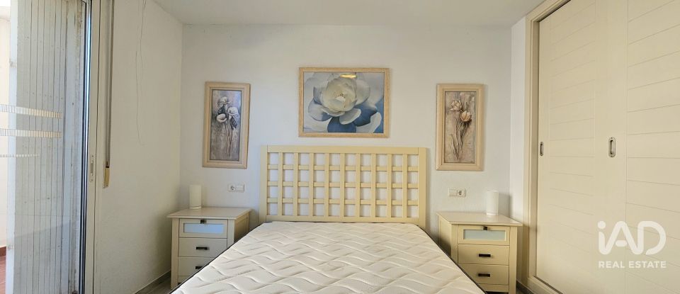 Piso 2 habitaciones de 110 m² en Urbanización Roquetas de Mar (04740)