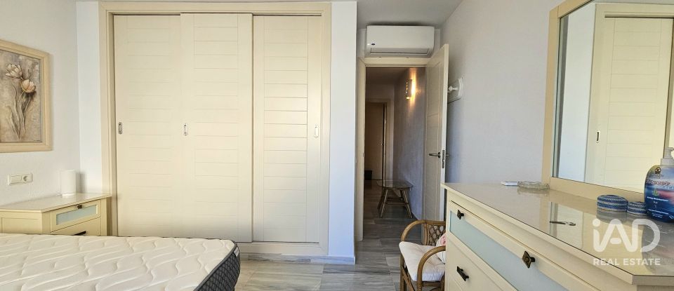 Piso 2 habitaciones de 110 m² en Urbanización Roquetas de Mar (04740)