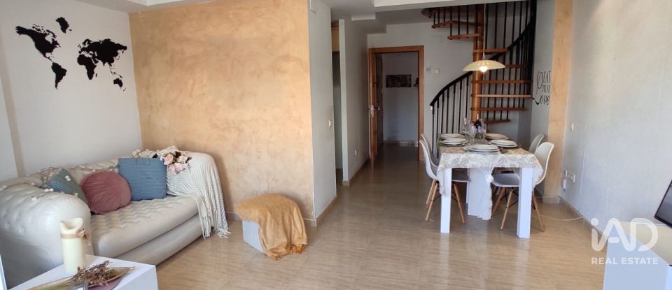 Dúplex 2 habitacions de 111 m² a Terrassa (08227)