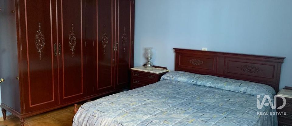 Appartement 3 chambres de 77 m² à Astorga (24700)