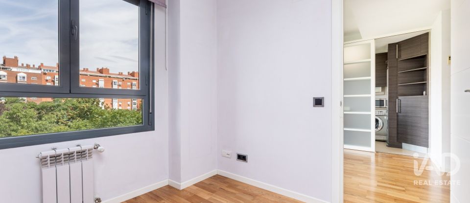 Pis 1 habitació de 51 m² a Madrid (28022)