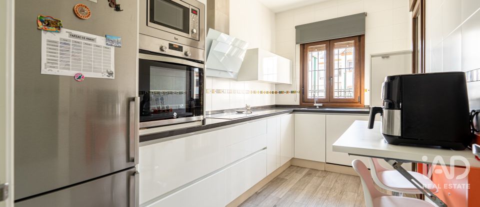 Casa 3 habitaciones de 190 m² en Moguer (21800)