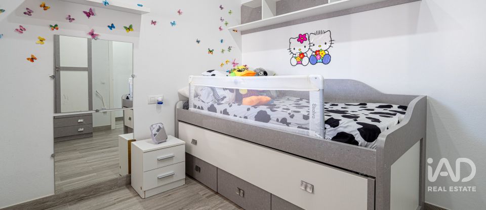 Casa 3 habitaciones de 190 m² en Moguer (21800)