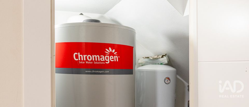 Casa 3 habitaciones de 190 m² en Moguer (21800)