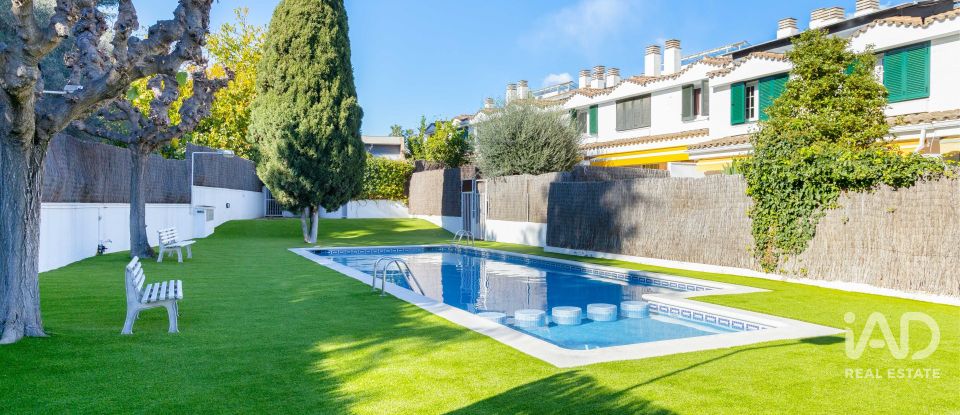 Casa 4 habitaciones de 246 m² en Sant Andreu de Llavaneres (08392)