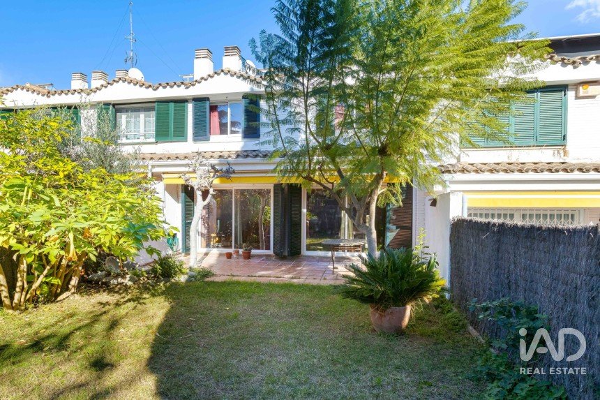 Casa 4 habitaciones de 246 m² en Sant Andreu de Llavaneres (08392)