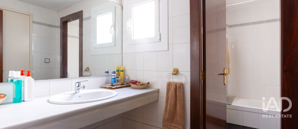 Casa 4 habitaciones de 246 m² en Sant Andreu de Llavaneres (08392)