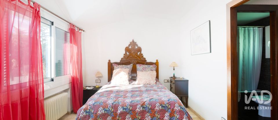 Casa 4 habitaciones de 246 m² en Sant Andreu de Llavaneres (08392)